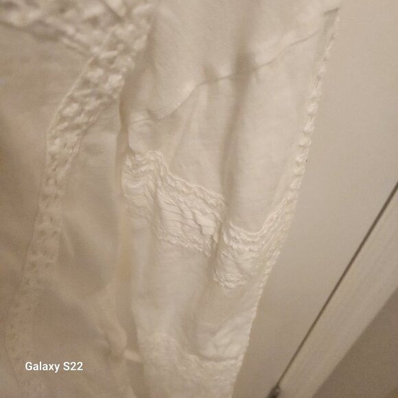 Free People White Embroidered Long Sleeve Shirt. NWT. Size Small. - Picture 6 of 12